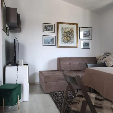 Apartment Dara Rogoznica (Sibenik-Knin)