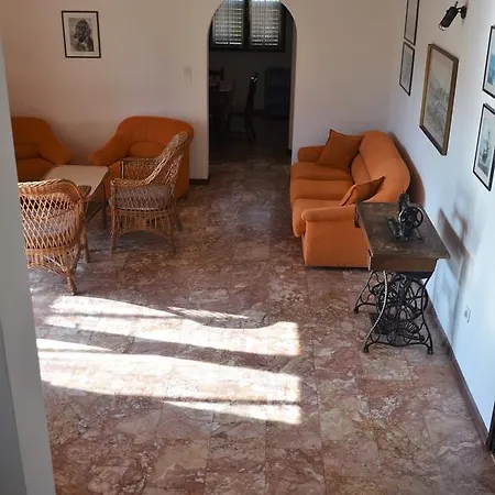 Dara Apartment