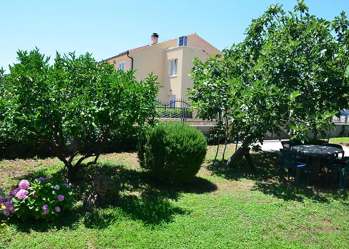 Apartment Dara Rogoznica (Sibenik-Knin)